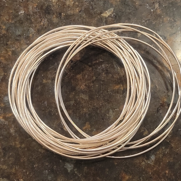 Silpada 21 Bangle Salute .925 Sterling Silver Bangle - Picture 2 of 3